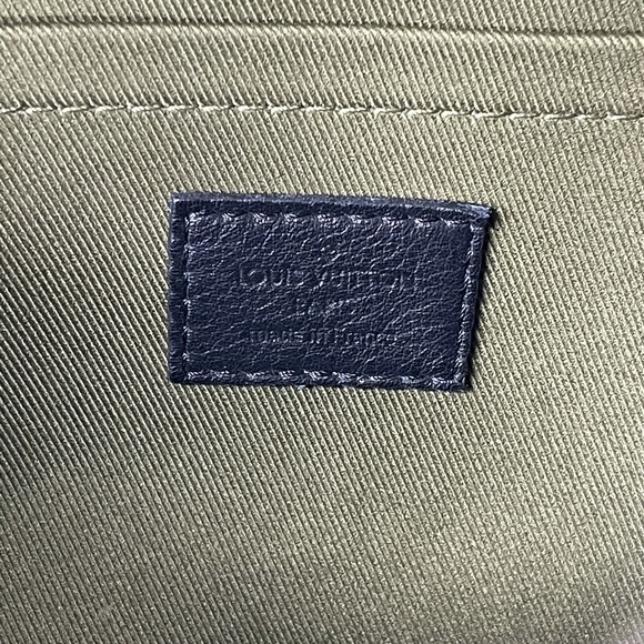 Louis Vuitton Palm Springs Infrarouge PM Backpack - Picture 6 of 16